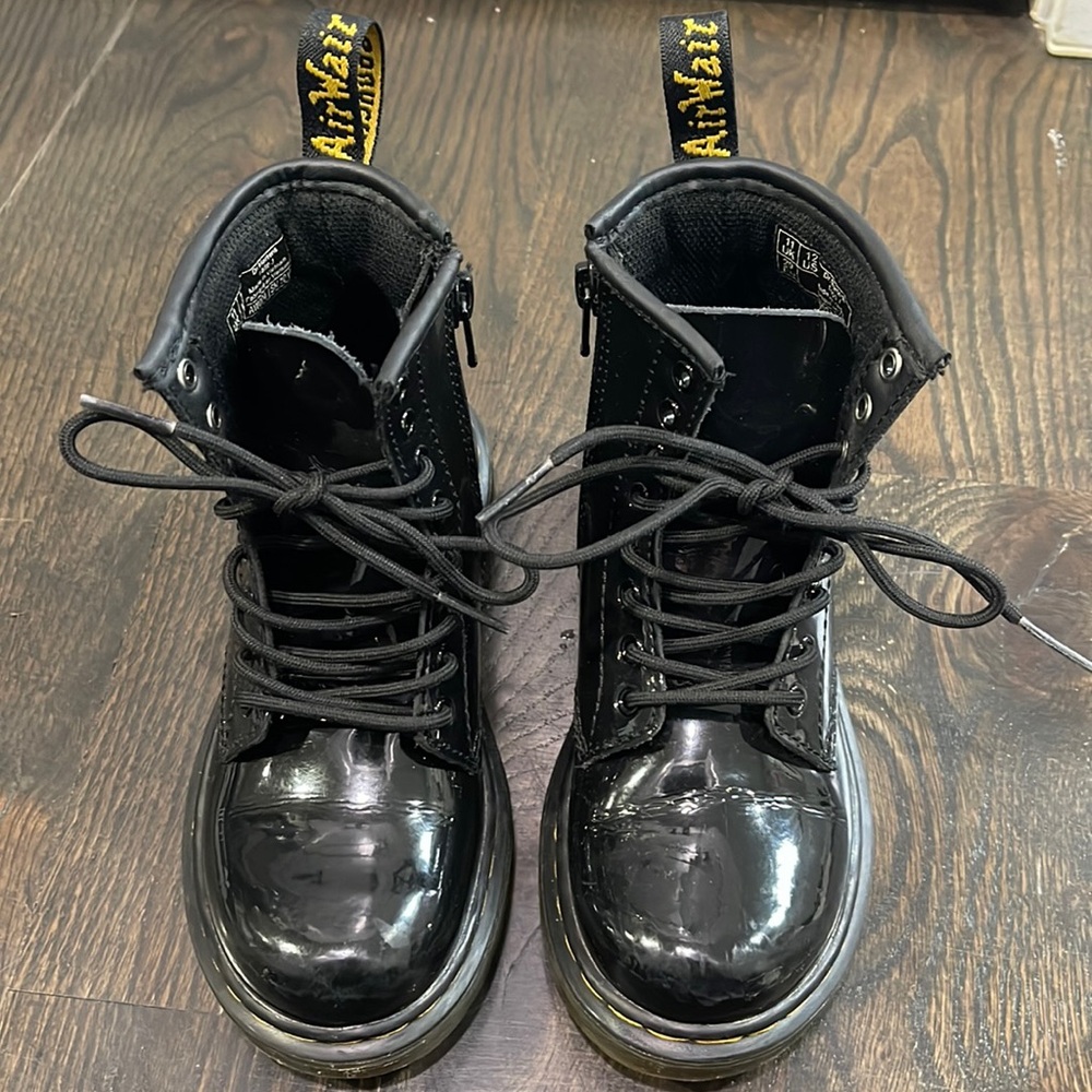 Dr Martens girls boots in black patent leather